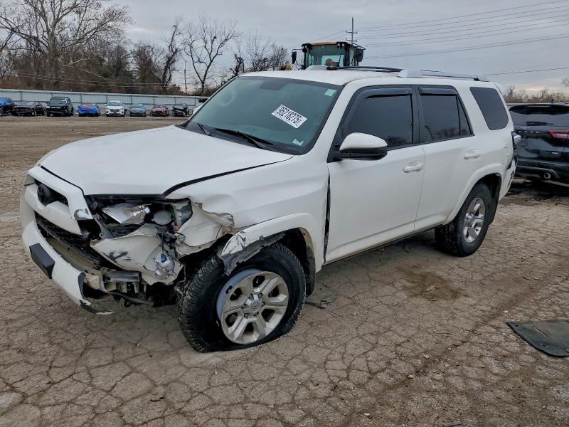 Photo 1 from auction – 2014 TOYOTA 4RUNNER SR with VIN JTEBU5JR6E5171297