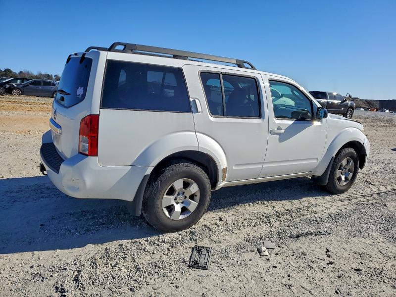 Photo 3 from auction – 2010 NISSAN PATHFINDER with VIN 5N1AR1NB9AC616754