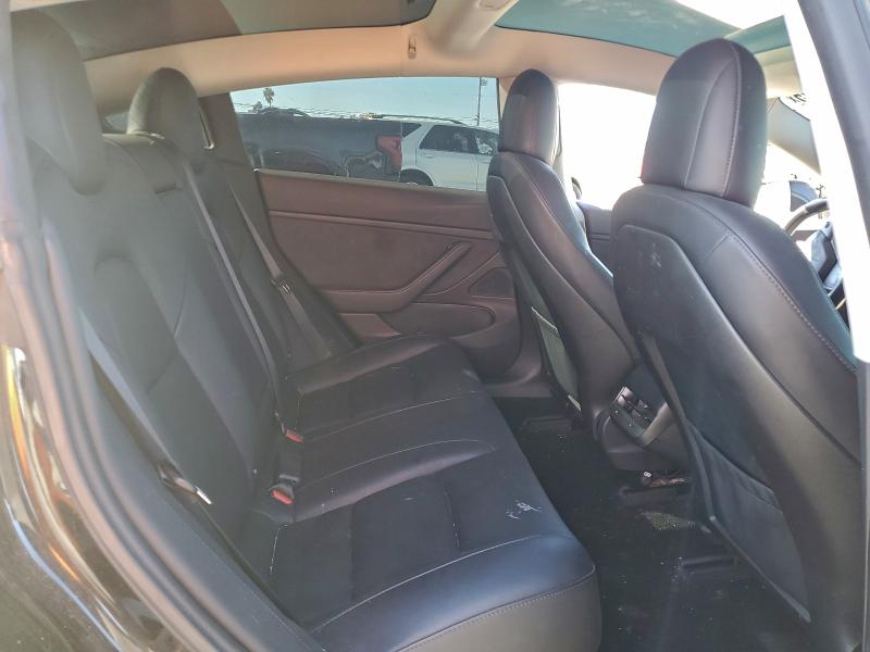 Photo 10 from auction – 2018 TESLA MODEL 3 with VIN 5YJ3E1EB5JF180948