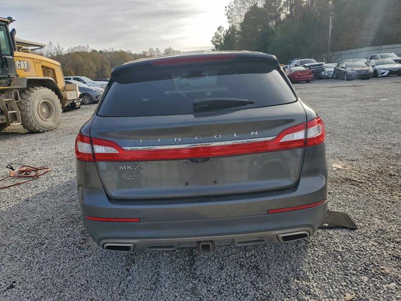 Photo 6 from auction – 2017 LINCOLN MKX RESERV with VIN 2LMPJ6LR7HBL14523