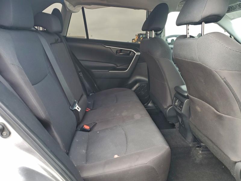 Photo 11 from auction – 2023 TOYOTA RAV4 LE with VIN 2T3F1RFV8PC364088
