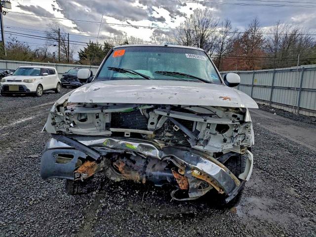 Photo 5 from auction – 2003 FORD F150 with VIN 1FTRW08L53KC11806