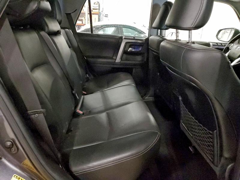 Photo 11 from auction – 2018 TOYOTA 4RUNNER SR with VIN JTEBU5JR1J5499236