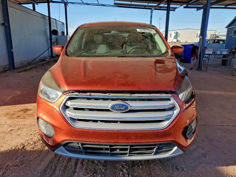 Photo 5 from auction – 2019 FORD ESCAPE SE with VIN 1FMCU0GD5KUB30583