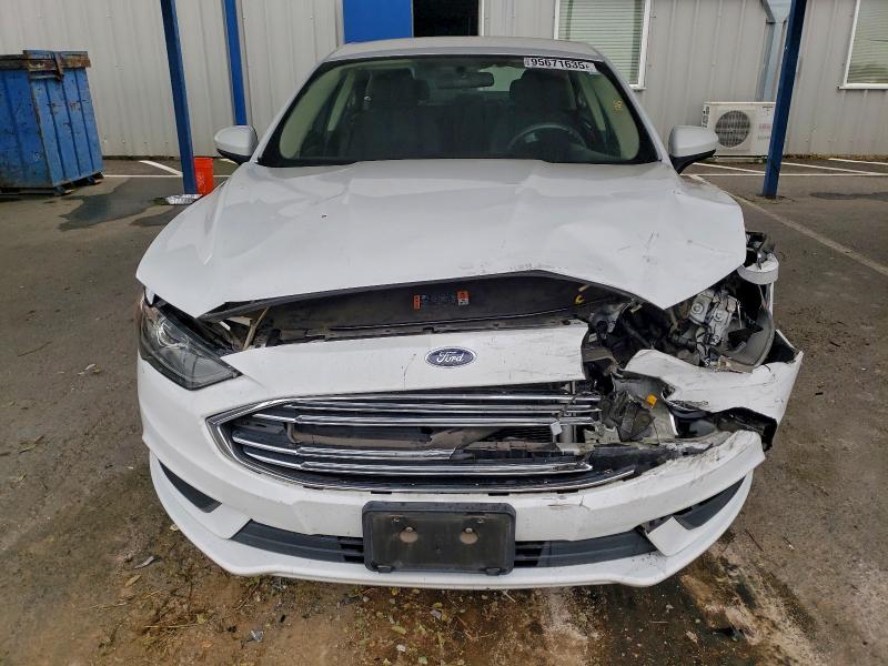 Photo 5 from auction – 2017 FORD FUSION SE with VIN 3FA6P0H71HR207747