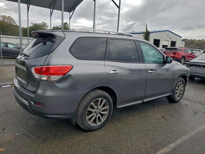 Photo 3 from auction – 2015 NISSAN PATHFINDER with VIN 5N1AR2MN4FC714857