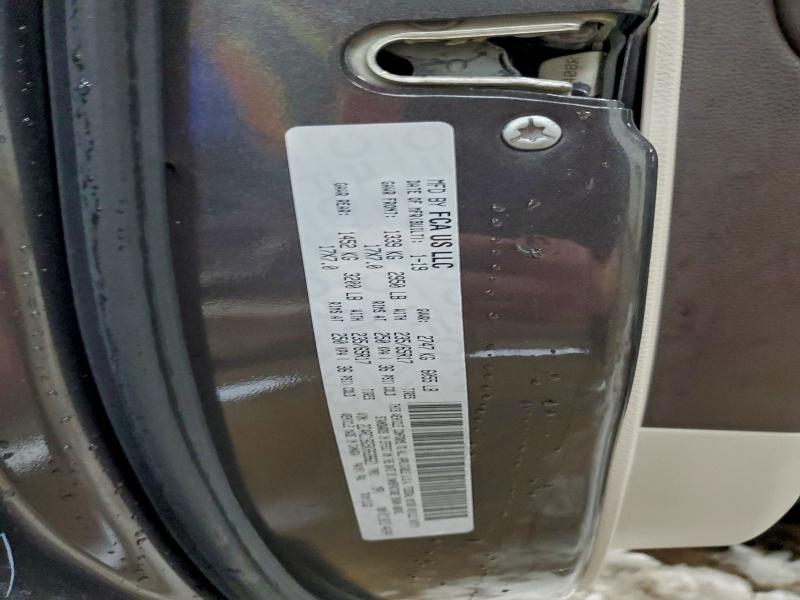 Photo 14 from auction – 2019 CHRYSLER PACIFICA T with VIN 2C4RC1BG5KR626621