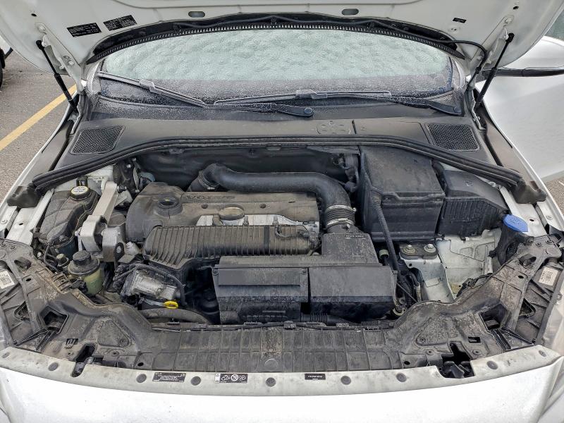 Photo 11 from auction – 2015 VOLVO S60 PREMIE with VIN YV1612TB0F1307326