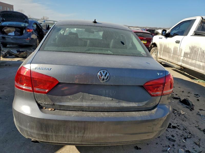 Photo 6 from auction – 2015 VOLKSWAGEN PASSAT S with VIN 1VWAS7A31FC104386