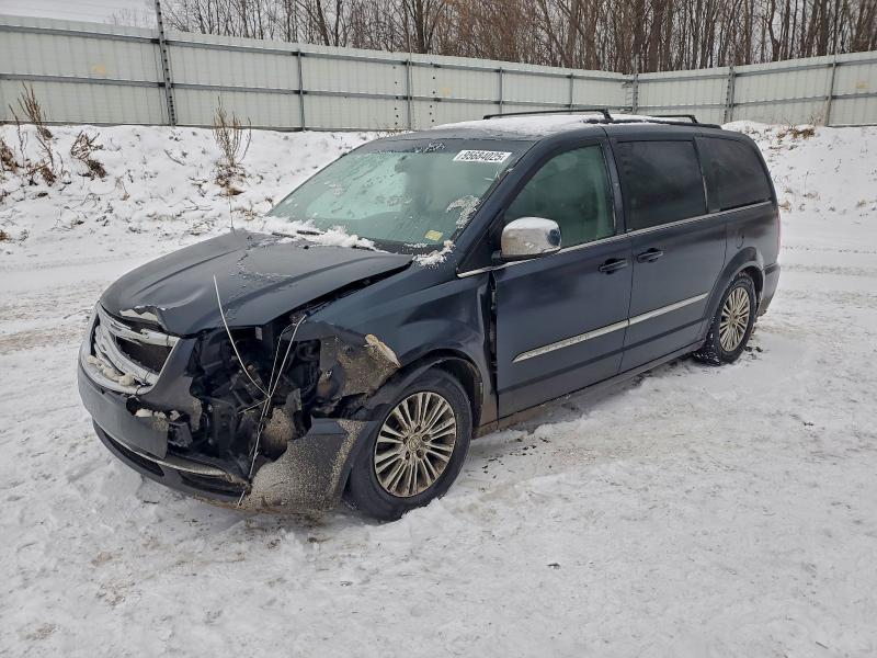 Photo 1 from auction – 2013 CHRYSLER TOWN & COU with VIN 2C4RC1CG5DR645249