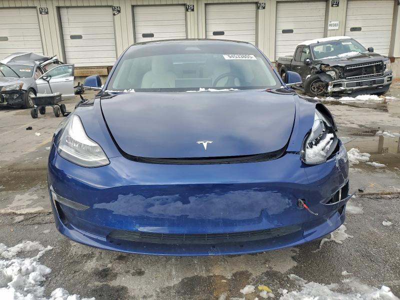 Photo 5 from auction – 2018 TESLA MODEL 3 with VIN 5YJ3E1EB8JF097840