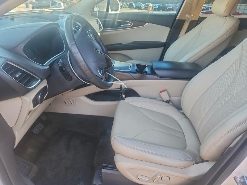 Photo 7 from auction – 2017 LINCOLN MKX RESERV with VIN 2LMPJ6LRXHBL52327