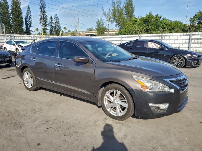 Photo 4 from auction – 2015 NISSAN ALTIMA 2.5 with VIN 1N4AL3AP0FC110214