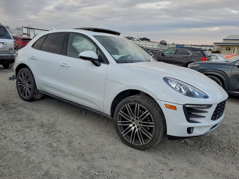 Photo 4 from auction – 2018 PORSCHE MACAN with VIN WP1AA2A58JLB12485