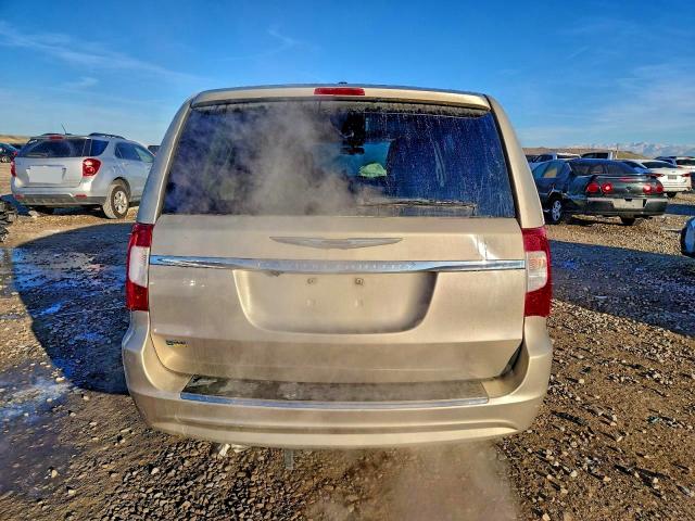Photo 6 from auction – 2012 CHRYSLER TOWN & COU with VIN 2C4RC1BG4CR423494