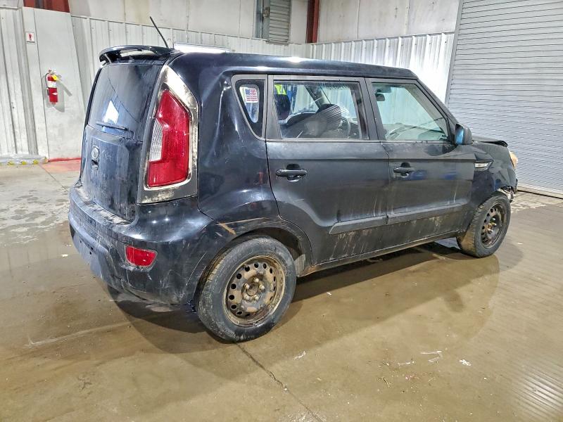 Foto 3 de la subasta – 2013 KIA SOUL con VIN KNDJT2A56D7633570