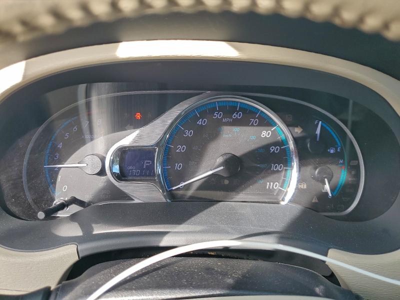 Photo 9 from auction – 2011 TOYOTA SIENNA XLE with VIN 5TDYK3DC7BS012133