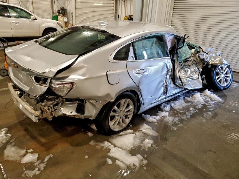 Photo 3 from auction – 2016 CHEVROLET MALIBU with VIN 1G1ZE5ST3GF335542