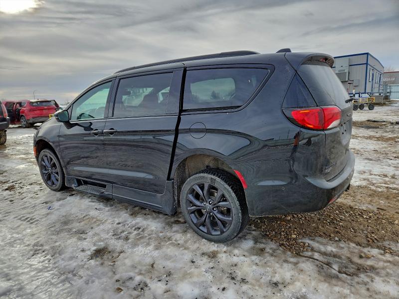 Photo 2 from auction – 2020 CHRYSLER PACIFICA with VIN 2C4RC1GG8LR190244