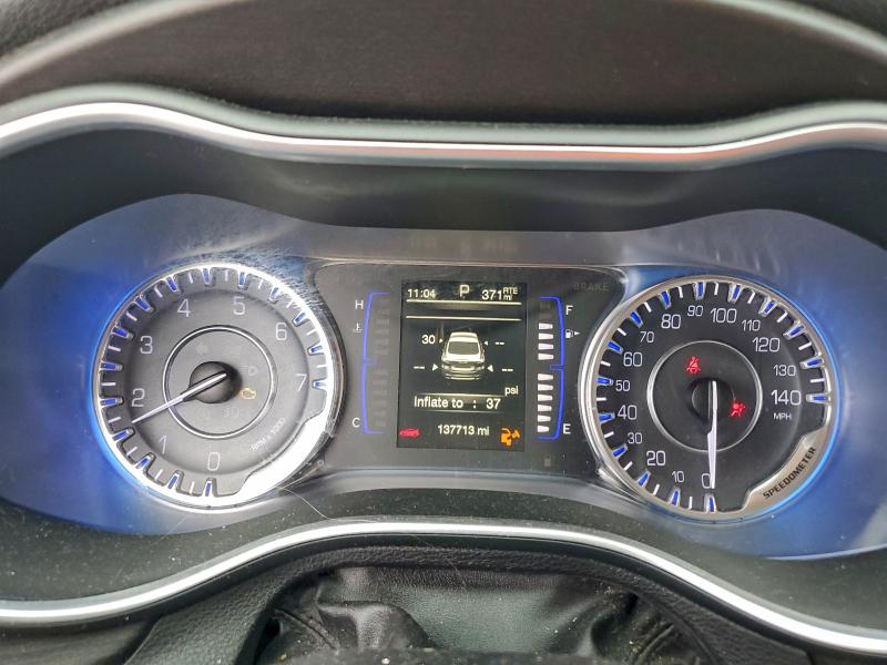 Photo 9 from auction – 2016 CHRYSLER 200 LIMITE with VIN 1C3CCCAB5GN131187