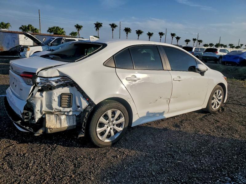 Photo 3 from auction – 2022 TOYOTA COROLLA LE with VIN 5YFEPMAE9NP303648