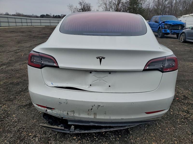Photo 6 from auction – 2018 TESLA MODEL 3 with VIN 5YJ3E1EA0JF003134