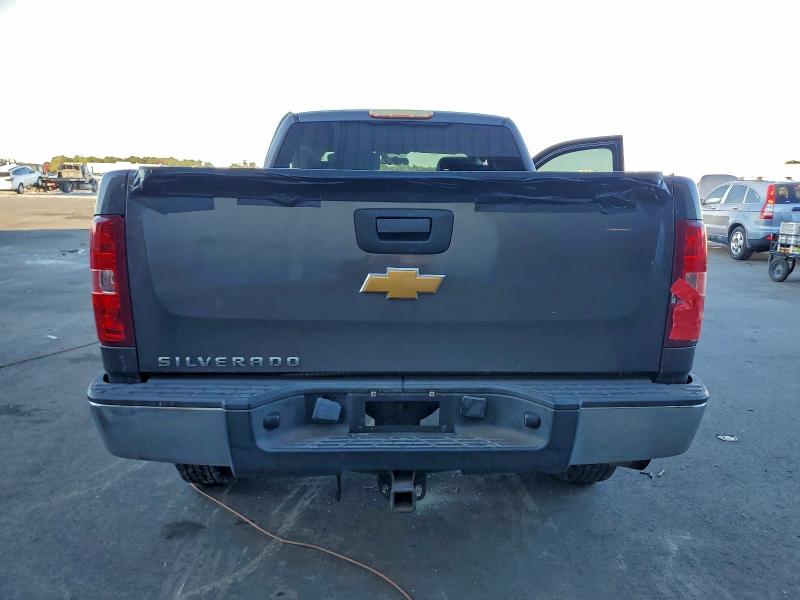 Photo 6 from auction – 2010 CHEVROLET SILVERADO with VIN 1GCSCPEX4AZ259649