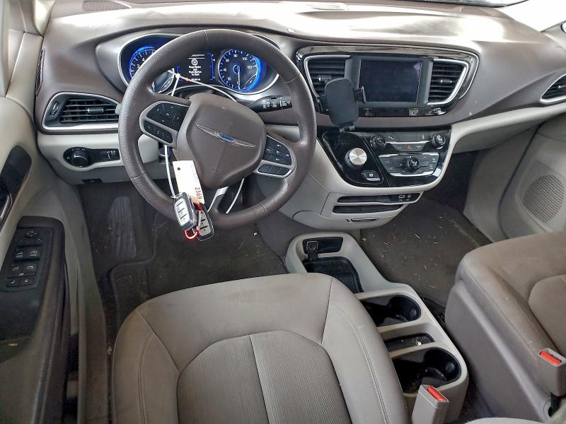 Photo 8 from auction – 2018 CHRYSLER PACIFICA L with VIN 2C4RC1AG3JR121645