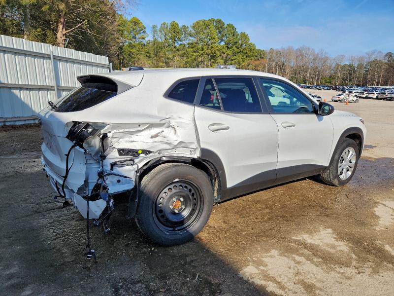 Photo 3 from auction – 2025 CHEVROLET TRAX LS with VIN KL77LFEP5SC169184