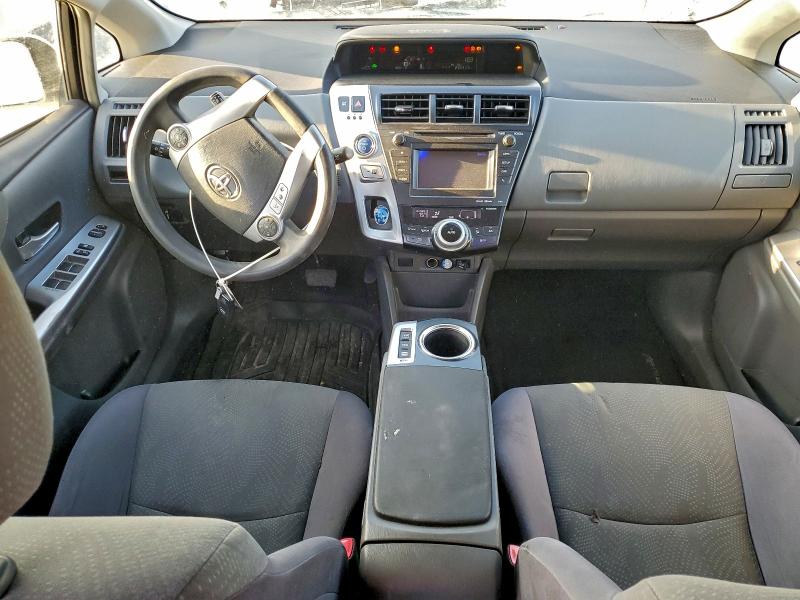 Photo 8 from auction – 2014 TOYOTA PRIUS V with VIN JTDZN3EU9EJ007732