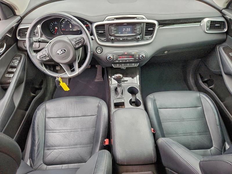Photo 8 from auction – 2016 KIA SORENTO EX with VIN 5XYPH4A1XGG010349