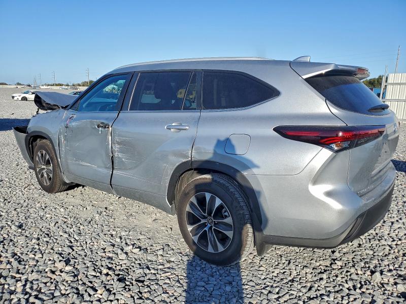 Photo 2 from auction – 2024 TOYOTA HIGHLANDER with VIN 5TDKARAHXRS537810