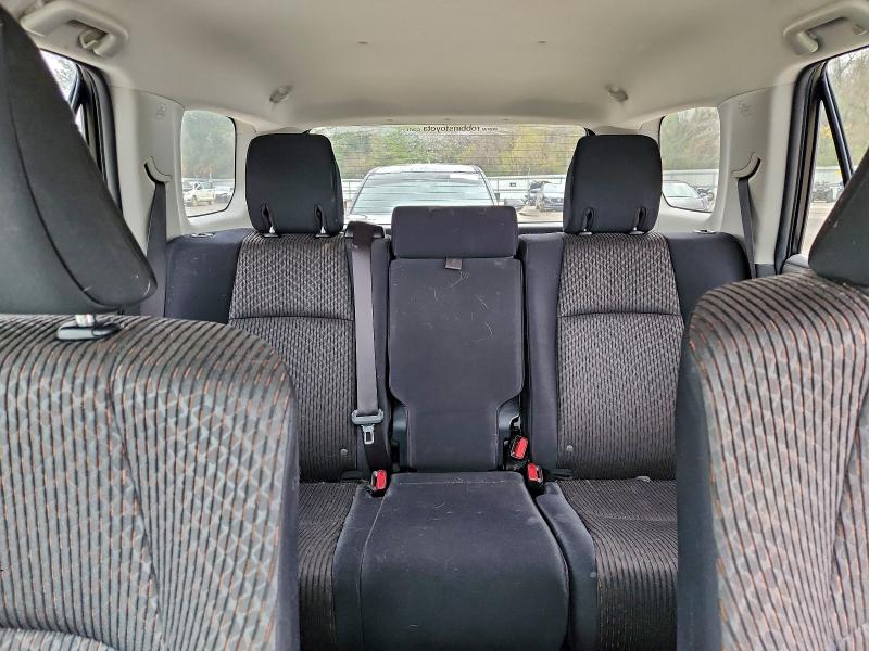 Photo 10 from auction – 2011 TOYOTA 4RUNNER SR with VIN JTEZU5JR4B5026365