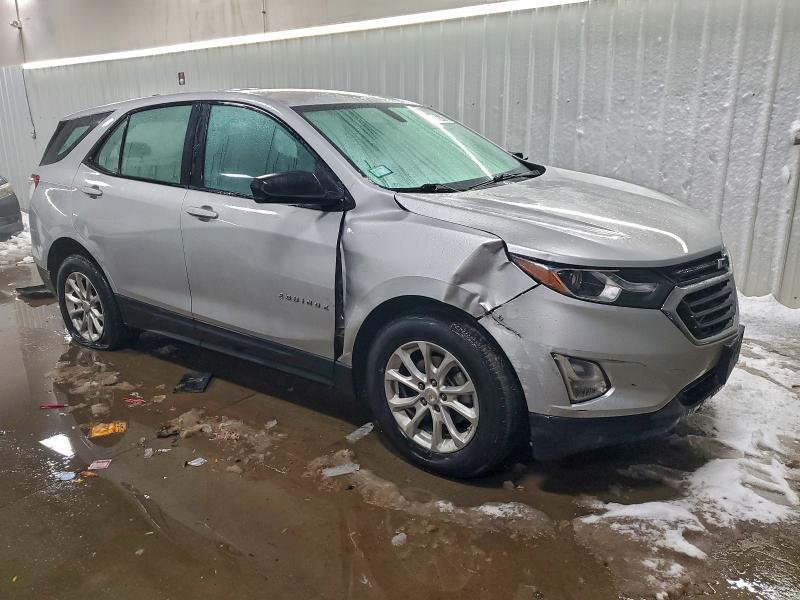 Photo 4 from auction – 2018 CHEVROLET EQUINOX LS with VIN 2GNAXREV1J6164267