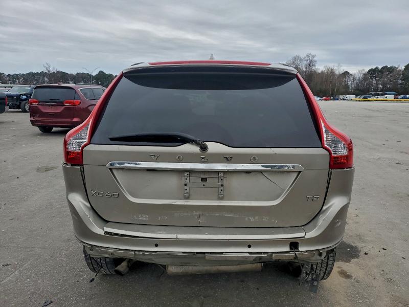 Photo 6 from auction – 2016 VOLVO XC60 T5 PR with VIN YV440MDK9G2910844
