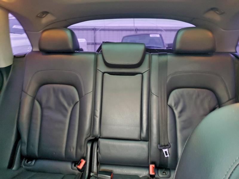 Photo 10 from auction – 2017 AUDI Q5 PREMIUM with VIN WA1C2AFP1HA098179