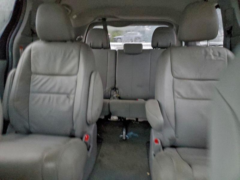 Photo 10 from auction – 2018 TOYOTA SIENNA XLE with VIN 5TDDZ3DC3JS196429