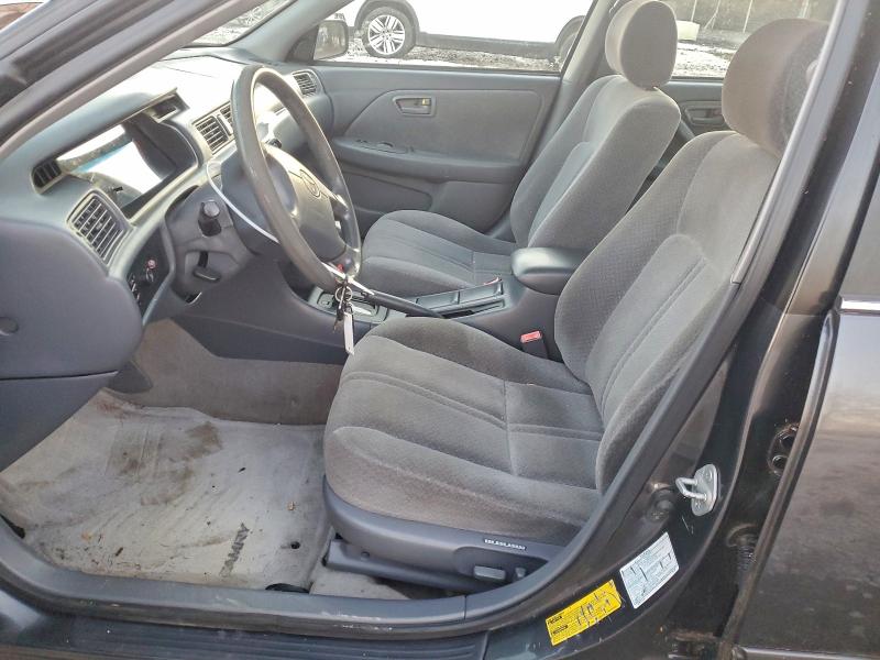 Photo 7 from auction – 2000 TOYOTA CAMRY CE with VIN 4T1BG28K7YU986195