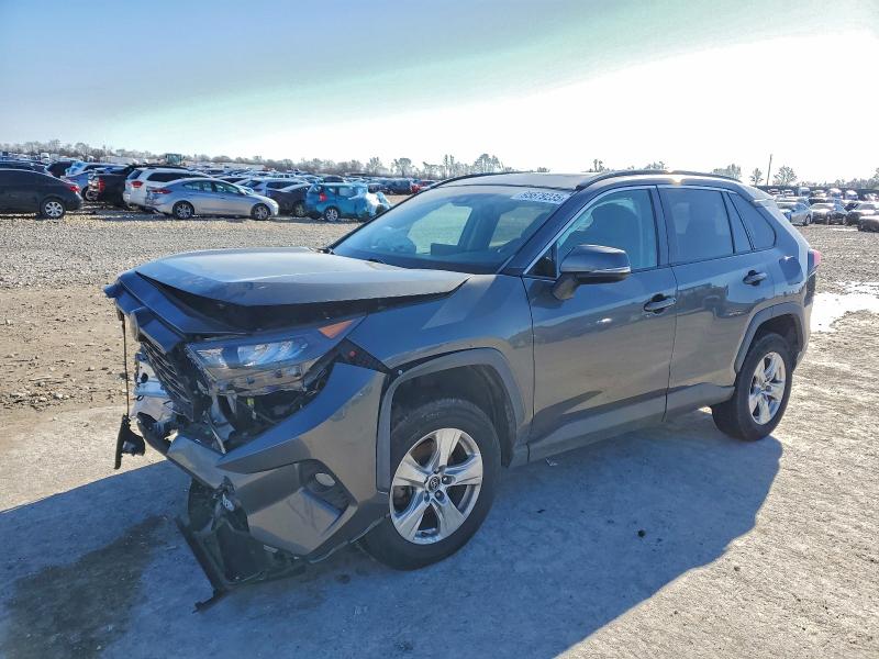 Photo 1 from auction – 2019 TOYOTA RAV4 XLE with VIN 2T3W1RFV5KC027998