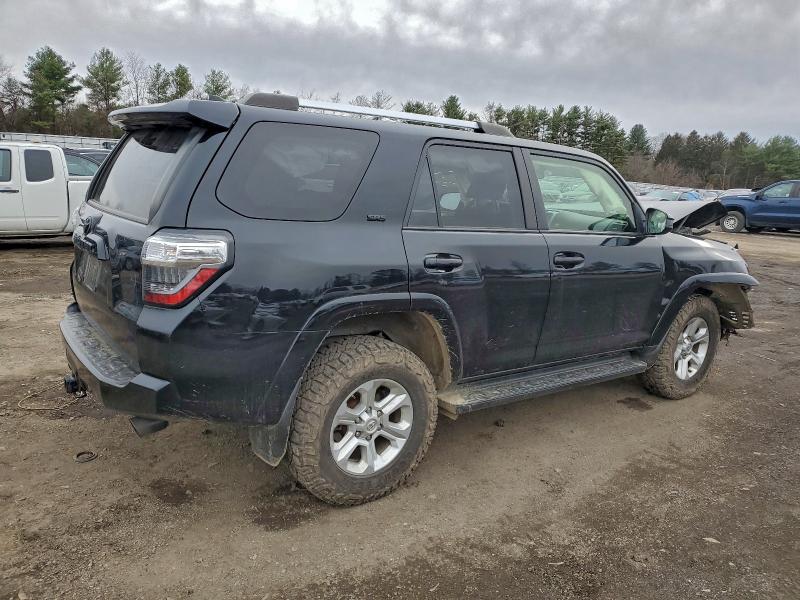 Photo 3 from auction – 2019 TOYOTA 4RUNNER SR with VIN JTEBU5JR5K5658731