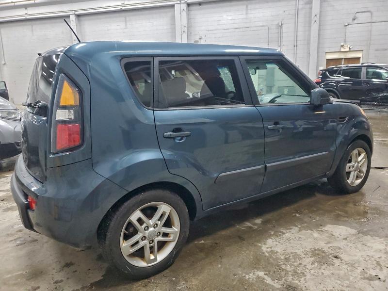Снимка 3 от търг – 2011 KIA SOUL + с VIN KNDJT2A23B7201571
