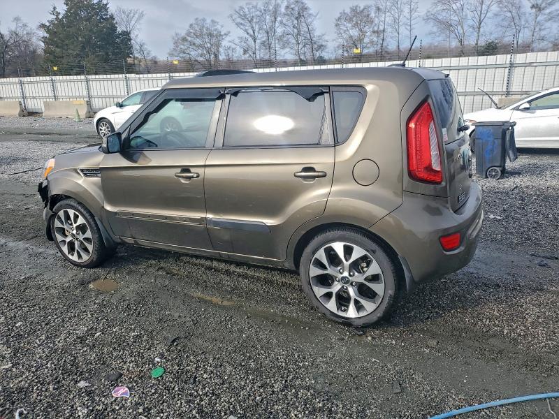 Photo 2 from auction – 2013 KIA SOUL + with VIN KNDJT2A62D7511166