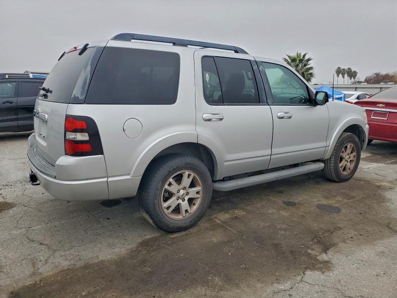 Foto 3 de la subasta – 2010 FORD EXPLORER X con VIN 1FMEU6DE7AUA98694