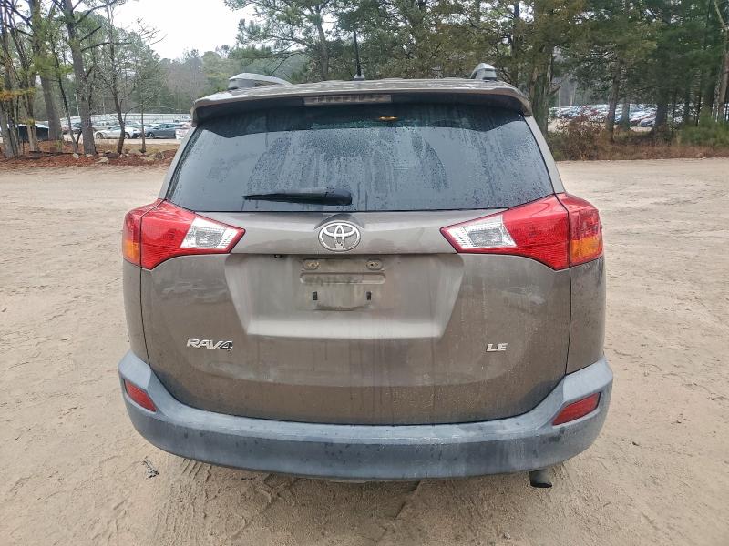 Photo 6 from auction – 2015 TOYOTA RAV4 LE with VIN 2T3ZFREV1FW162741