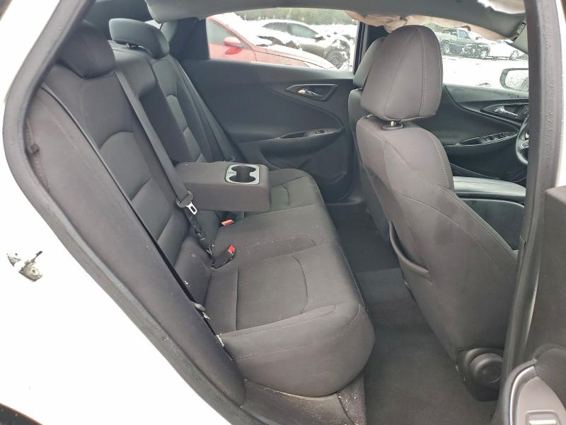 Photo 10 from auction – 2017 CHEVROLET MALIBU LT with VIN 1G1ZE5ST1HF211898