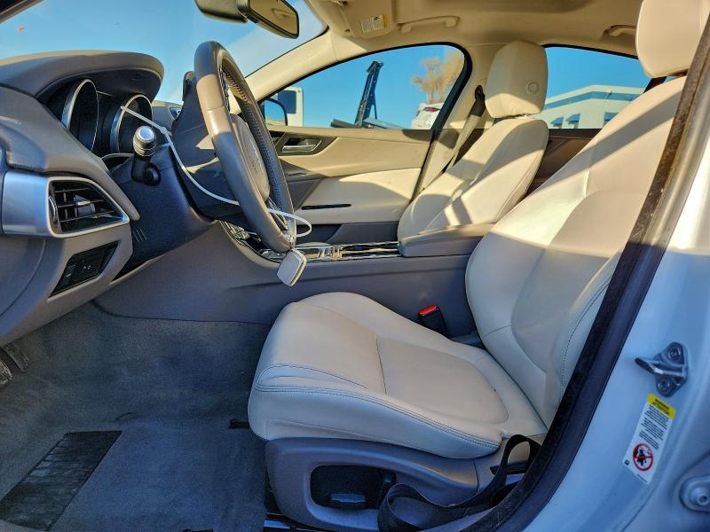 Photo 7 from auction – 2017 JAGUAR XE PREMIUM with VIN SAJAD4BGXHA959875
