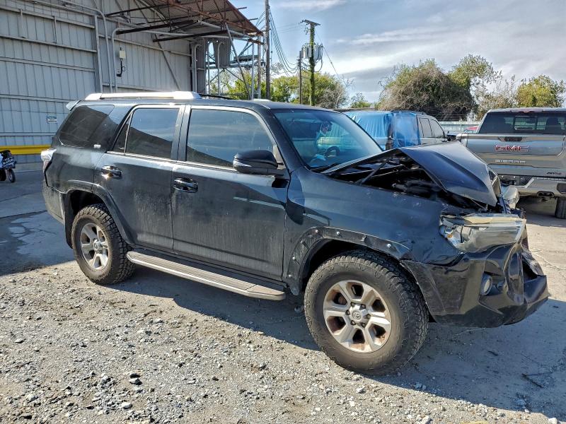 Photo 4 from auction – 2014 TOYOTA 4RUNNER SR with VIN JTEZU5JRXE5081276