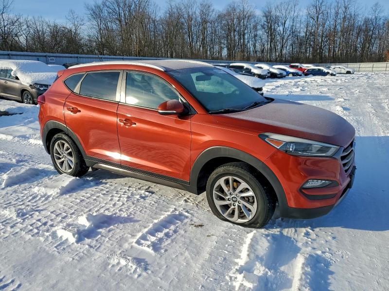Photo 4 from auction – 2016 HYUNDAI TUCSON with VIN KM8J33A2XGU120514