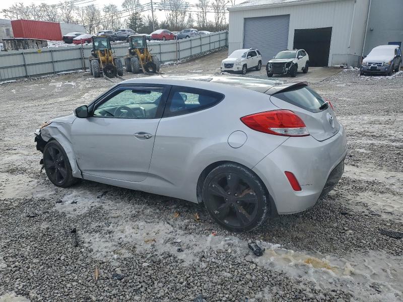 Photo 2 from auction – 2017 HYUNDAI VELOSTER with VIN KMHTC6AD1HU320419