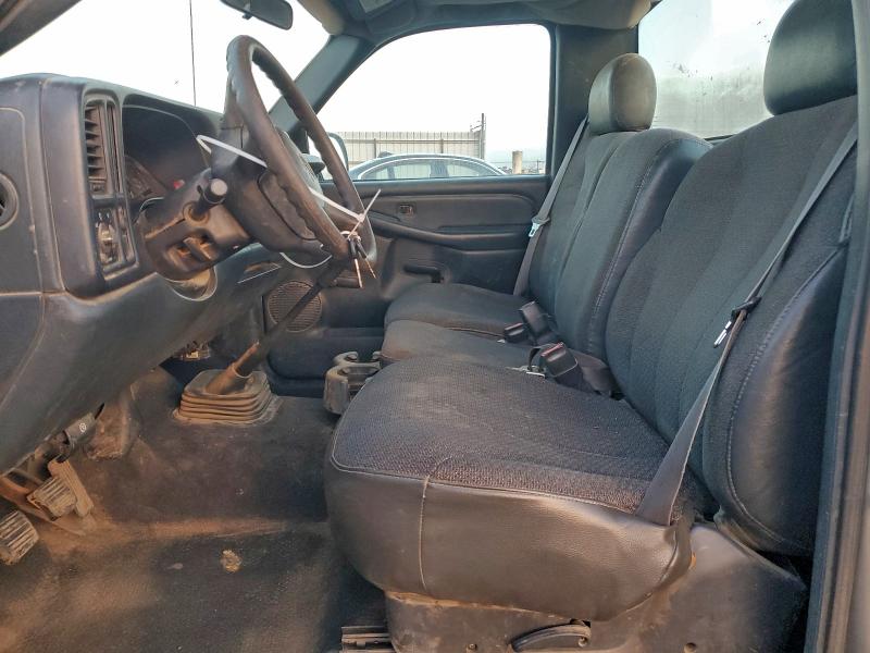 Photo 7 from auction – 2001 CHEVROLET SILVERADO with VIN 1GCEC14W51Z203450